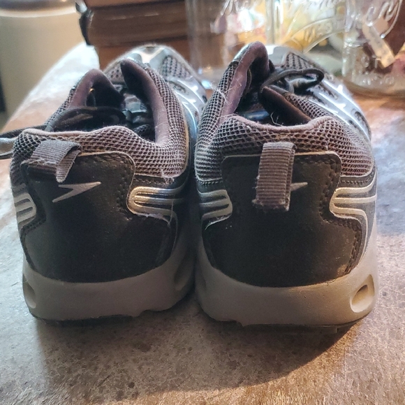 Speedo Water Shoes Black and White - Picture 3 of 4